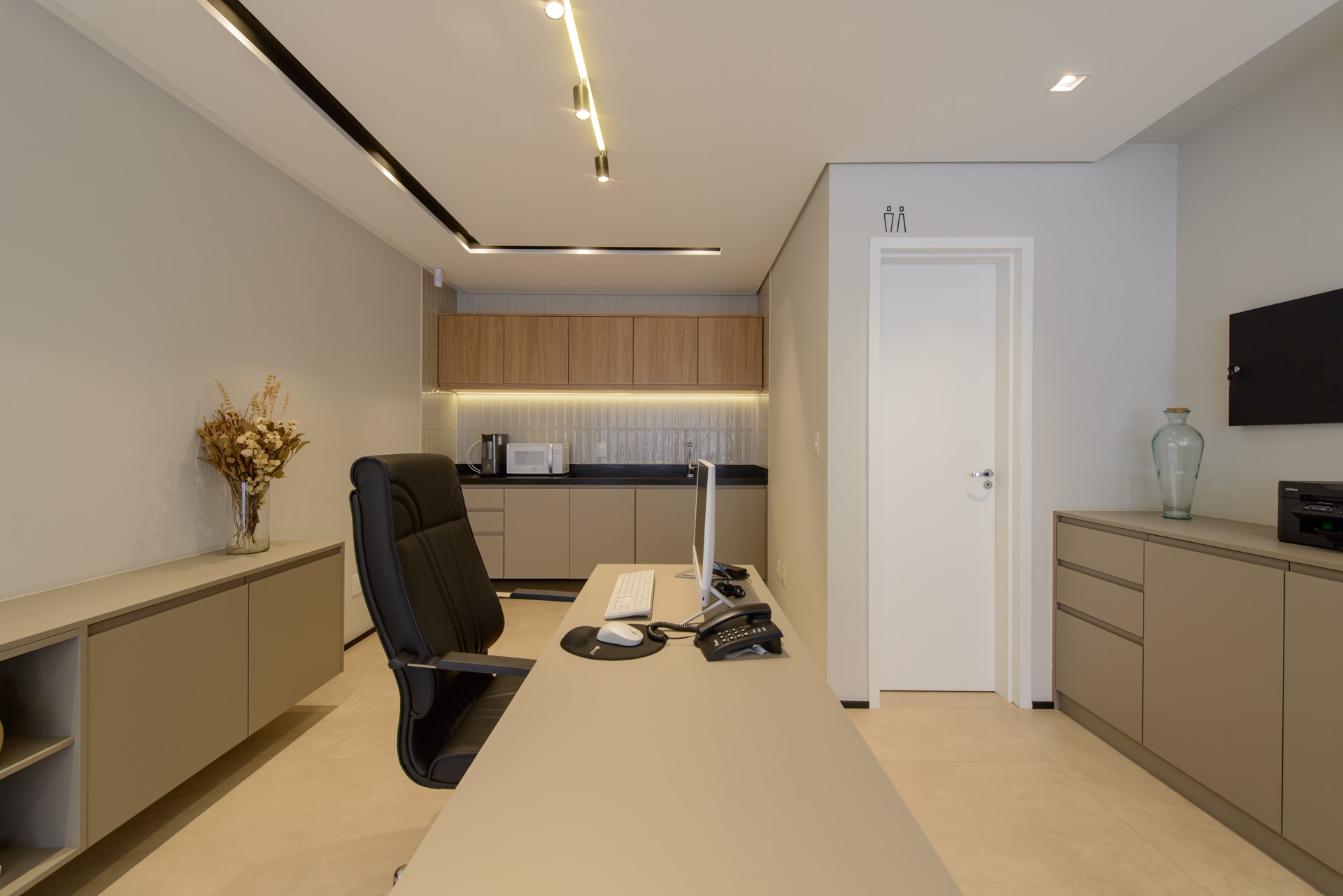 Fotografia de arquitetura e interiores - Escritório SBC - Arquiteto MB4 Arquitetura - Foto 9